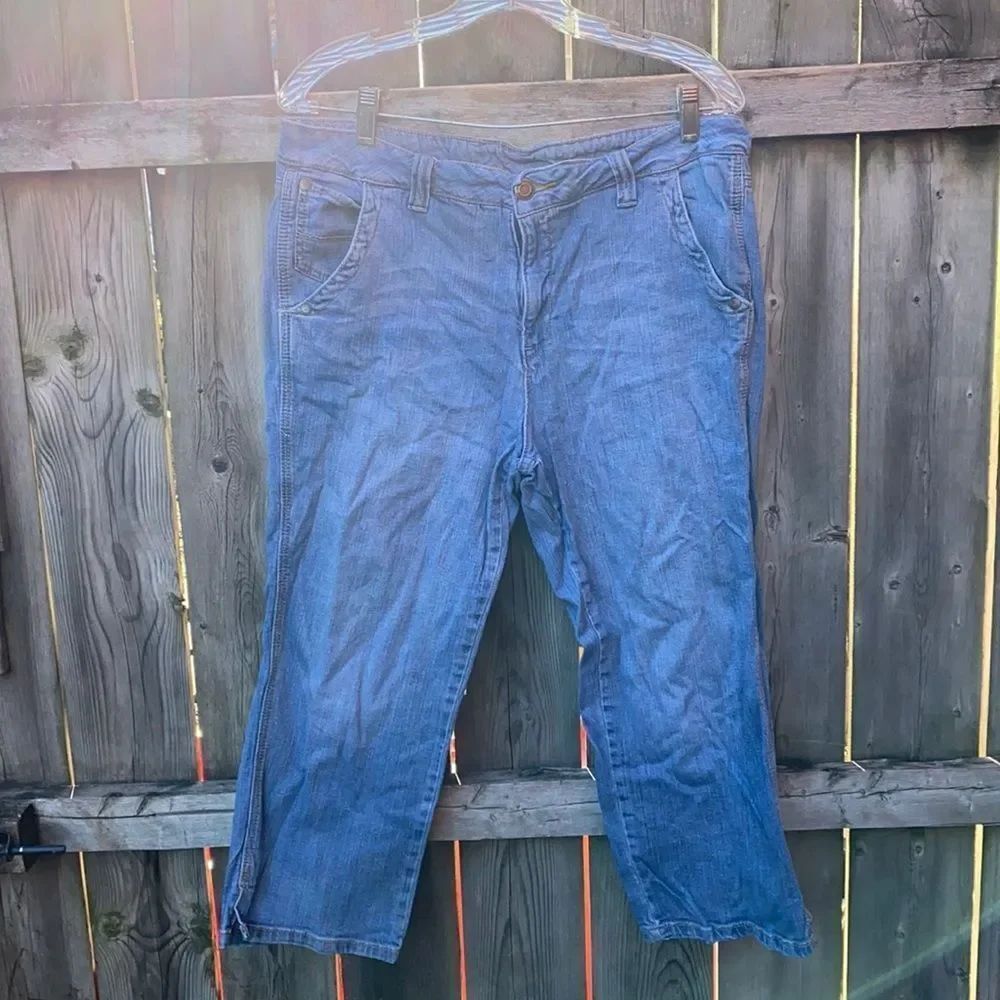 Faded Glory Jean capris sz. 16